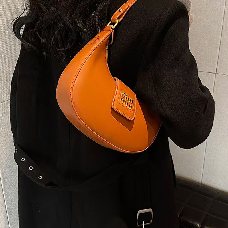 Luxury Bags Designer Women Stray Shoulder Bag Underarm Bag Stray Companion Handbag Leather Women's Bag A100