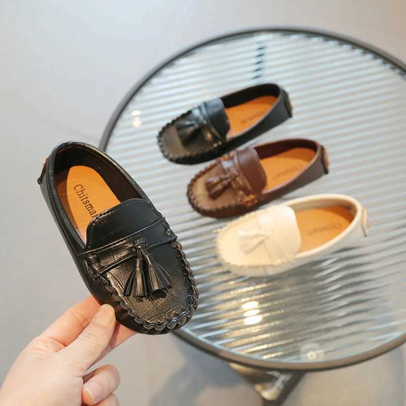 2025 Childrens Spring New Korean Edition Casual Bulltendon Soft Soled Bean Shoes for Boys and Girls Fashion Leather ShoesXJ250724