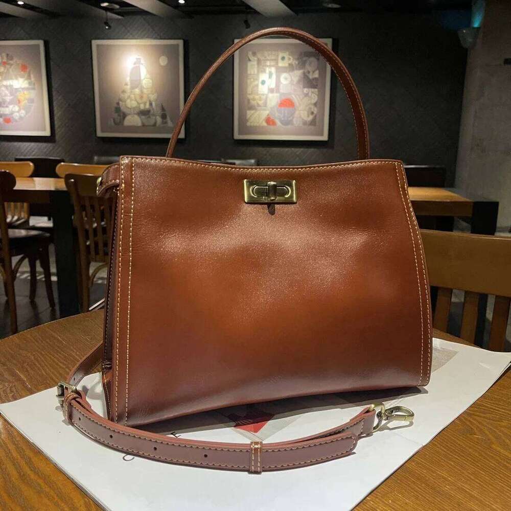 Oilwax Real Cow Tote Small Vintage Genuine Leather Handbag Women Fashion Ladies Shoulder or Crossbody Bag