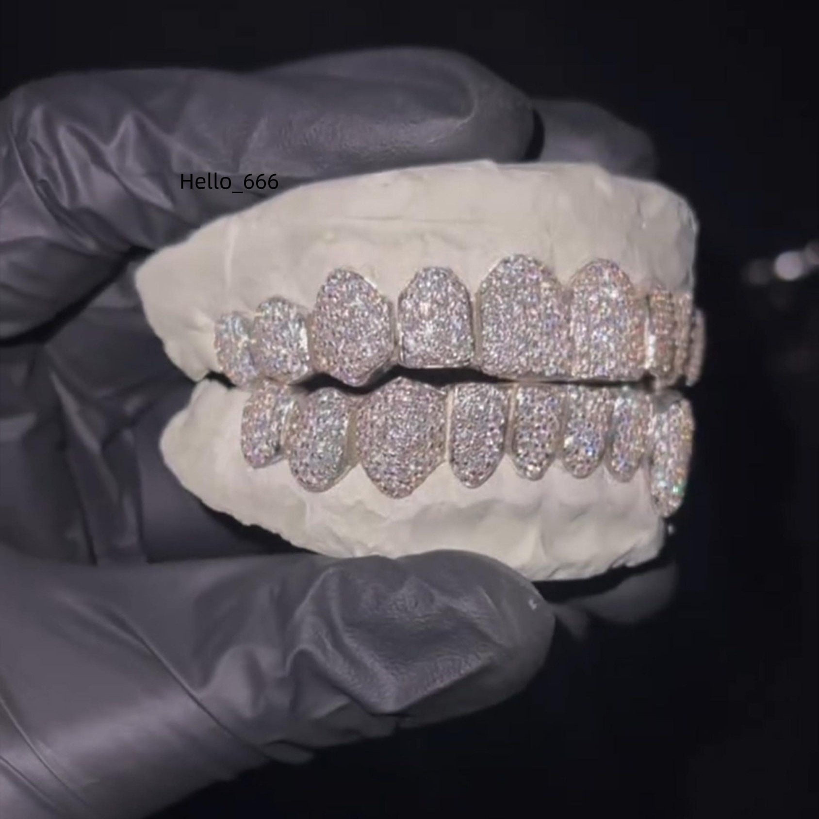Custom 10k 14k Yellow Rose White Gold Silver Moissanite VVS Diamond Simulated Full Bustdown Zig Zag Honey Comb Grillz
