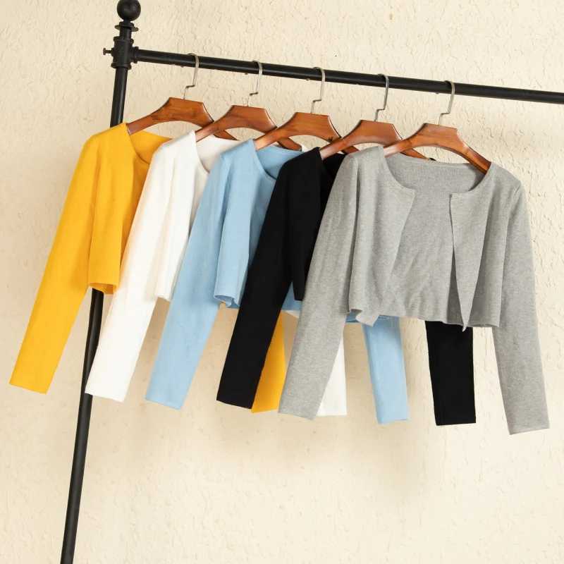 Black Cropped Knitted Sweater Korean Style Womens Coat Spring 2025 Long Sleeve Top Cardigan Female Clothing Blouses X250724
