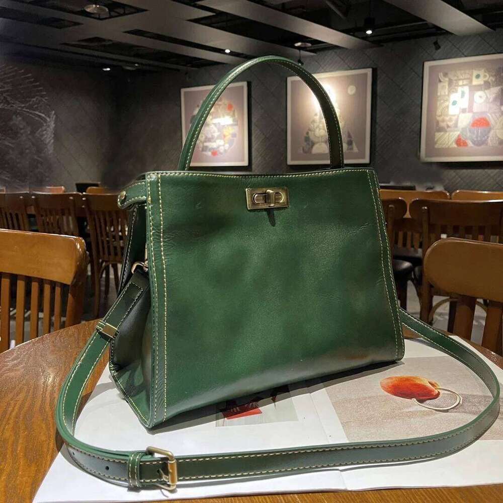 Oilwax Real Cow Tote Small Vintage Genuine Leather Handbag Women Fashion Ladies Shoulder or Crossbody Bag