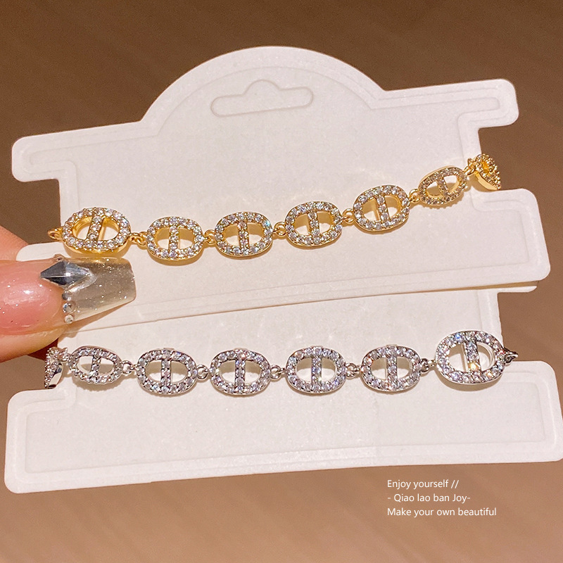 Silver Tone Link Bracelet Pave Crystal Accents Chic Daily Jewelry And Gift For Her High Quality And Stylish Jewelry