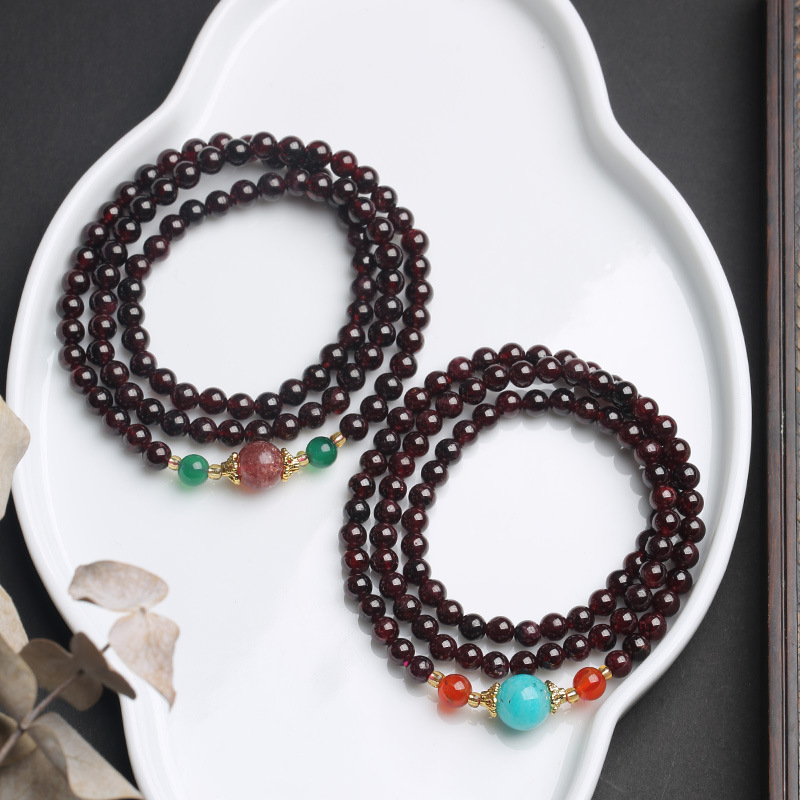 New Chinese Style Natural Garnet Crystal Bracelet for Women Elegant Versatile and Stylish Accessory