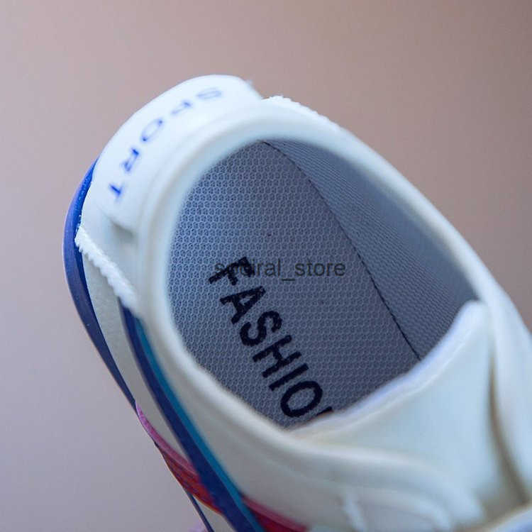 In stock classic Fashion Athletic Outdoor forrest shoes childrens board shoes new leather kids baby boy and girls casual shoess Q250724