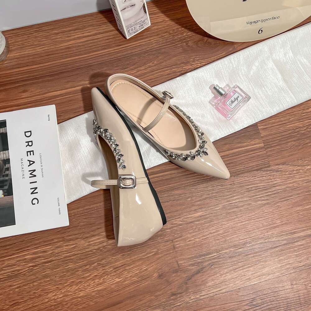 Designer Summer New Shallow Mouth Single Fashionable Outdoor High-End Pointed Toe French Light Luxury Style Flat Shoes for Women