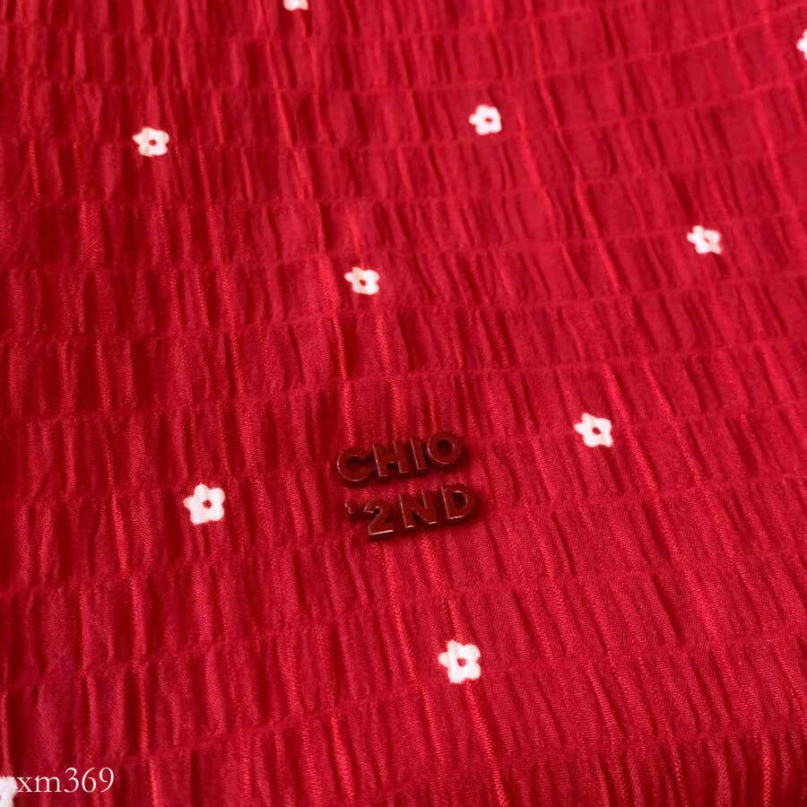 High-Value Designer Red Polka Dot Wrinkled Texture Casual Women's 2025 Shoulder Bag