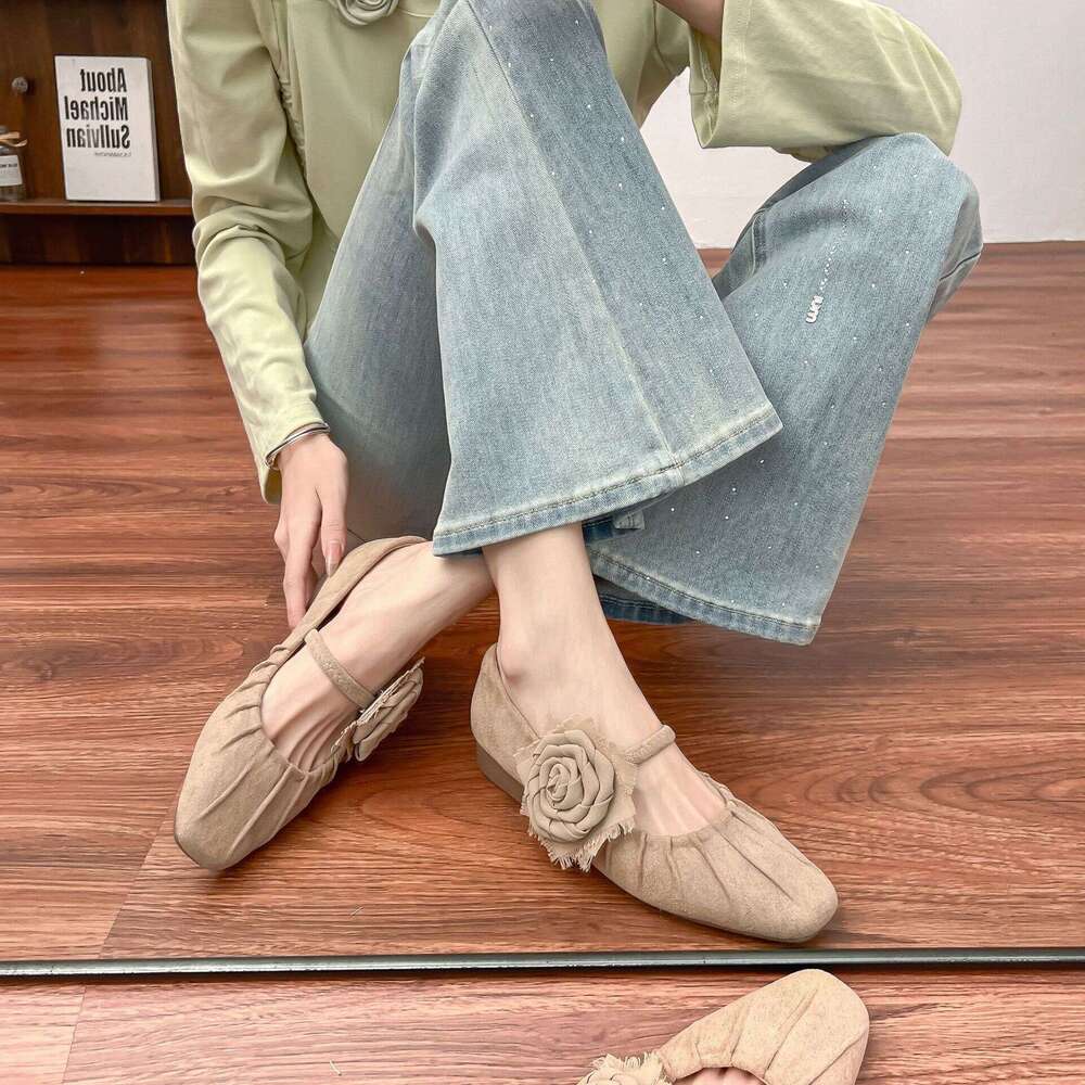 Su Yinyin Autumn New Camellia Elegant Single for Women with Ruched Design and Soft Sole Flat Shoes