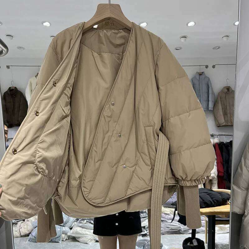 Lagabogy 2025 New Winter Women Design Warm Puffer Jacket Female 90% White Duck Down Coat With Belt Slim V-Neck Outwear