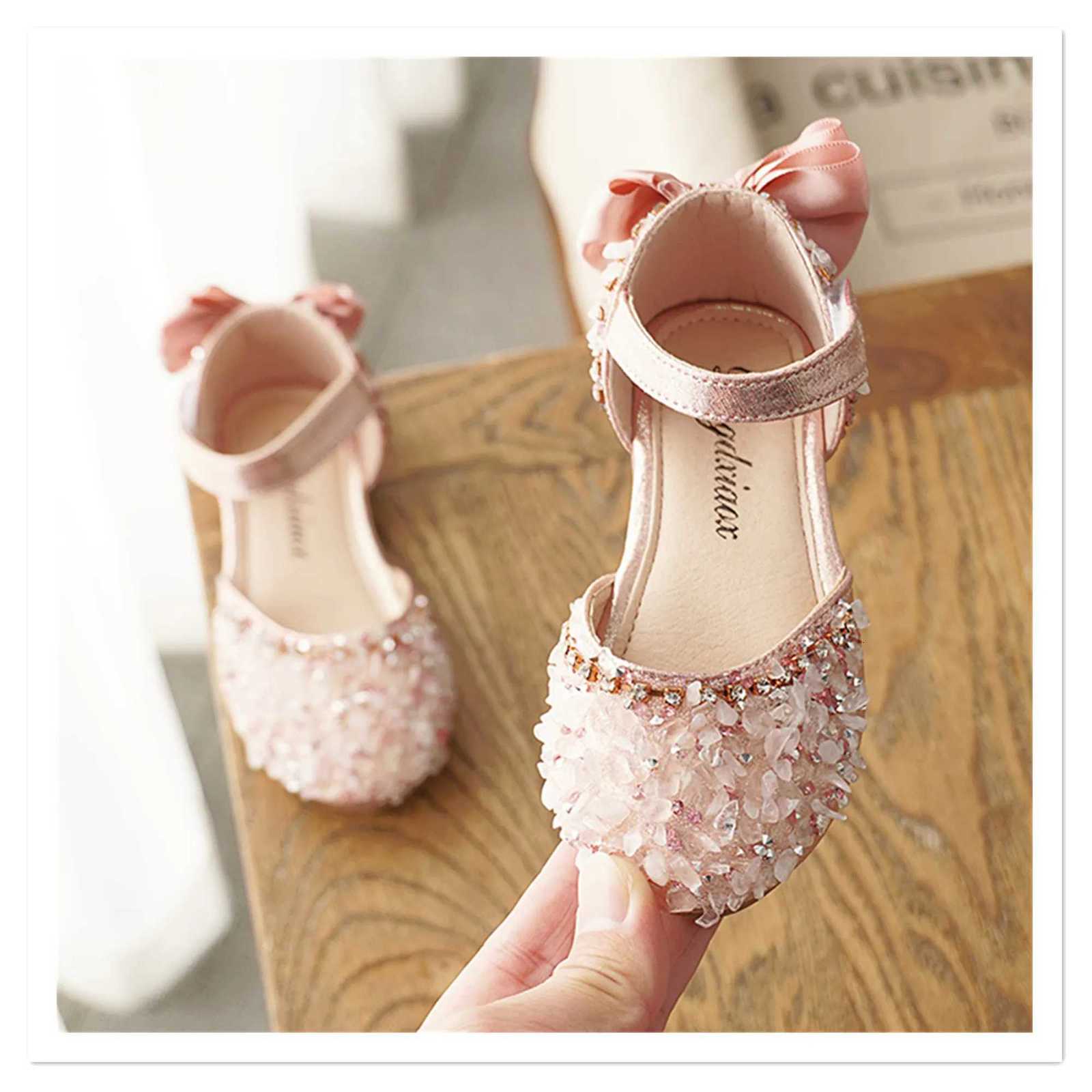 2025 Summer New Korean Water Diamond Soft Sole Girls Half Sandals Princess Shoes Childrens Shoes Spring Girls Leather Shoes XJ250724