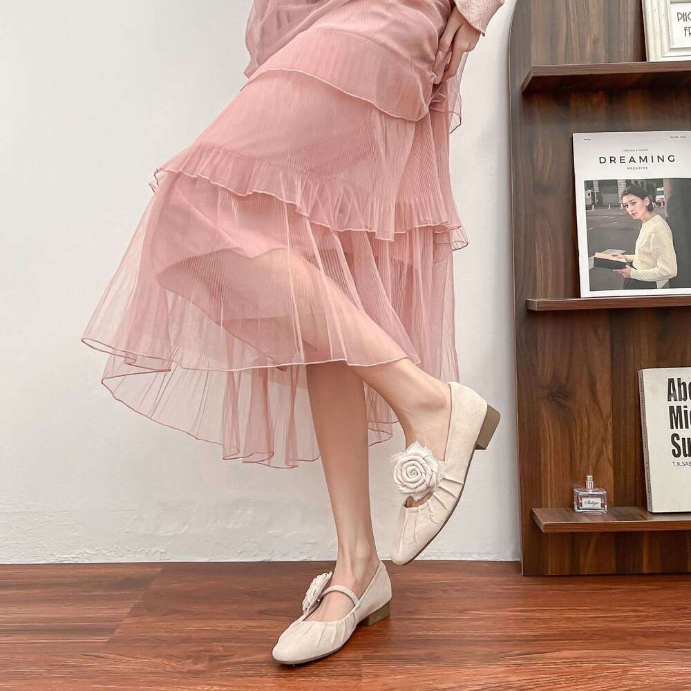 Su Yinyin Autumn New Camellia Elegant Single for Women with Ruched Design and Soft Sole Flat Shoes