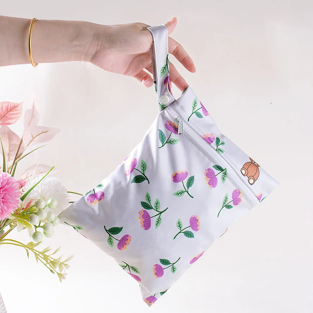 20x25cm Baby Diaper Bag Waterproof PUL Wet Dry Nappy Travel Outdoor Carry Pack with Zipper Stroller Mini Handbag 250724