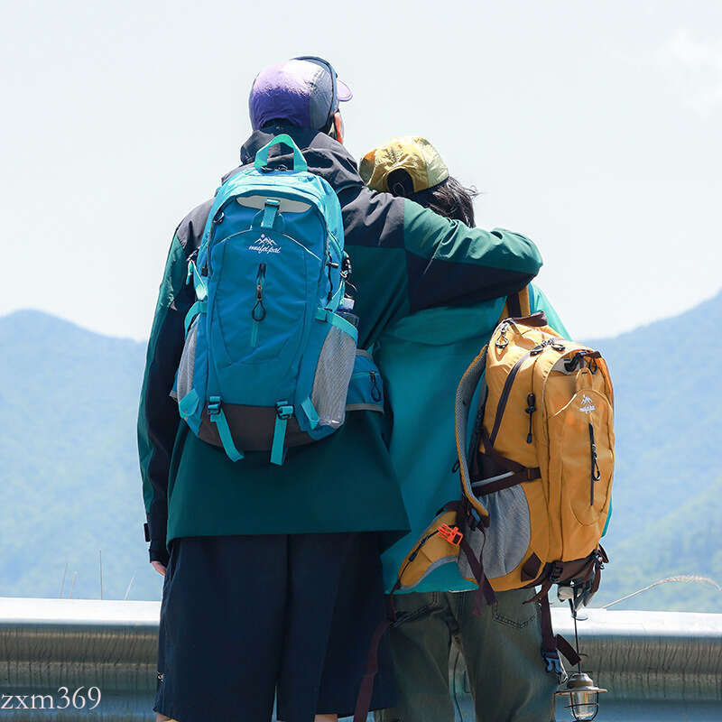 Outdoor Men and Women Large Capacity Hiking Climbing Lightweight Professional Trekking Sports Travel Backpack Simple