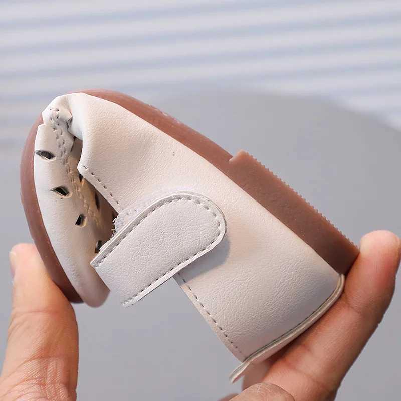 New Small Leather Shoes Children Hollow Out Breathable Casual Shoes Fashion Girls Wedding Party Dress Princess Shoes H794 XJ250724