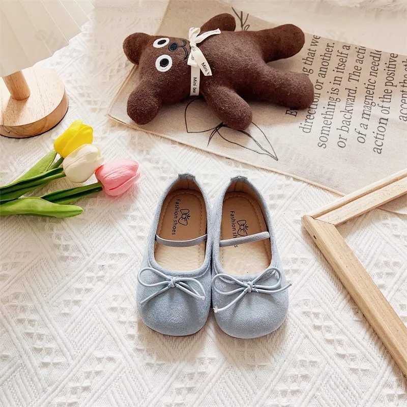 2025 Girls Ballet Flats Casual Round Toe Cute Suede Ballerina Church Princess Shoes Spring Elegant Par Shoes Bow Size 21-30 XJ250724