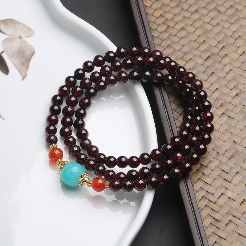 New Chinese Style Natural Garnet Crystal Bracelet for Women Elegant Versatile and Stylish Accessory