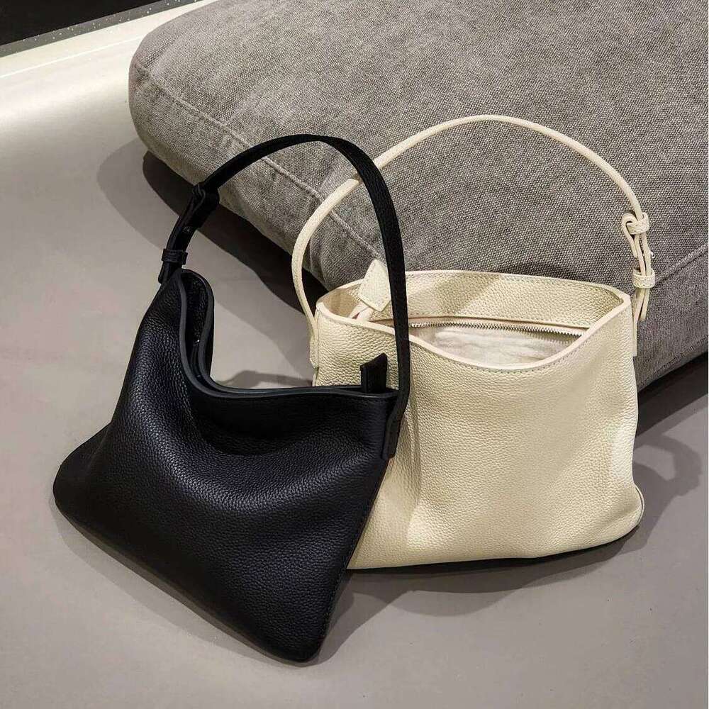 Genuine Simple Handbag 2025 New Niche Design Top Leather Ins Fashionable Vintage Women's One-Shoulder Crossbody Bag