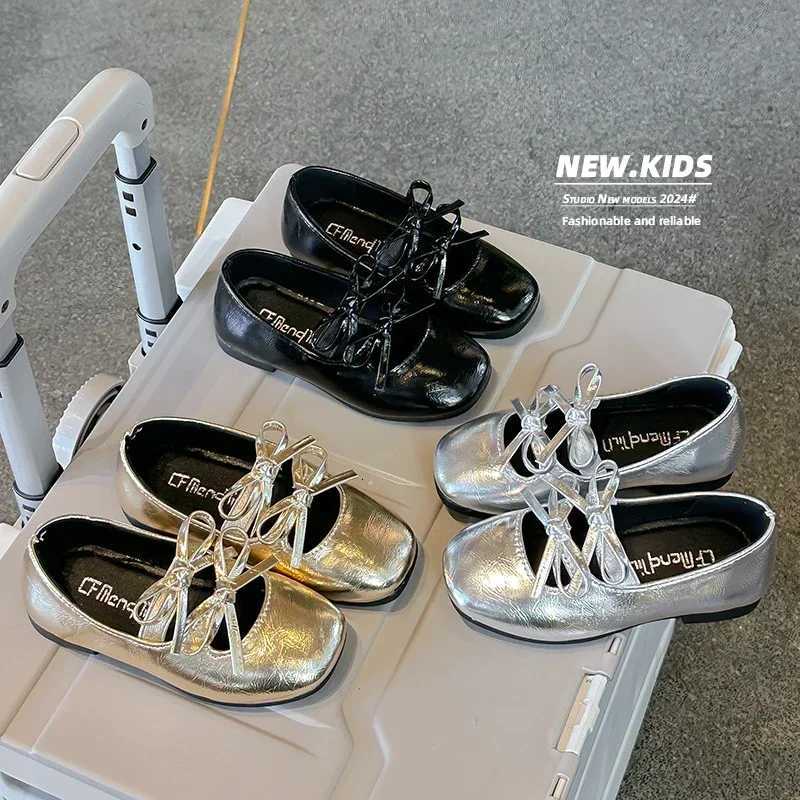 2024 Autumn Children Leather Shoes for Girls New Fashion Princess Style Soft Bottom Sweet Bowtie Dancing Versatile Par Shoes XJ250724