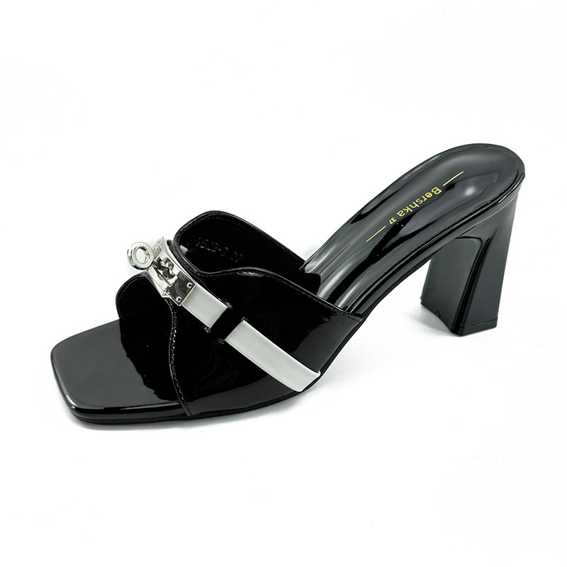 Designer sandals High Heel Sandals Women Summer Versatile One-Strap Slippers New for Outdoor Wear Niche Design Buckle Comfortable