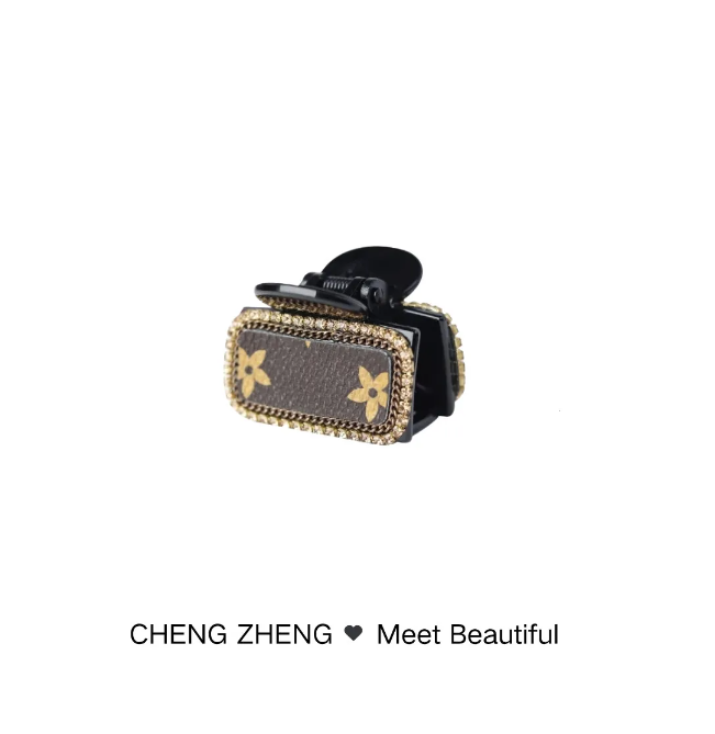 Exquisite Light Luxury Small Flower Pearl Clip Back of Head Claw Elegant Temperament Internet Celebrity Hair Accessory