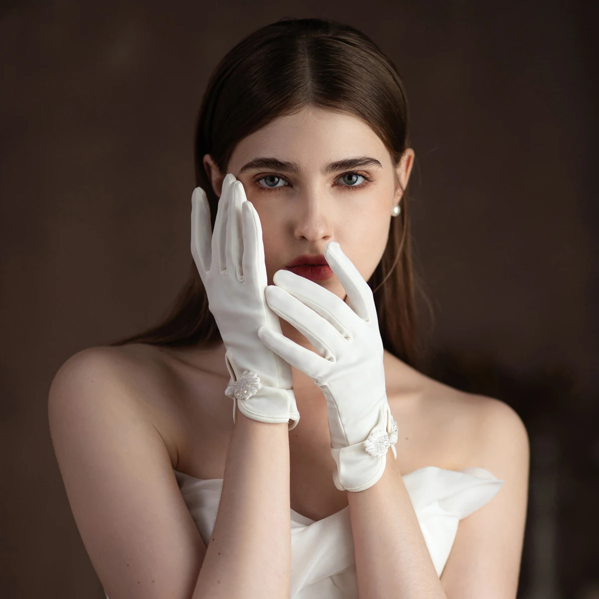 WG089 Wedding Bridal Gloves Satin White Short Brides Bridesmaid Women Pageant Prom Finger Wrist Gloves Handschuh 250722