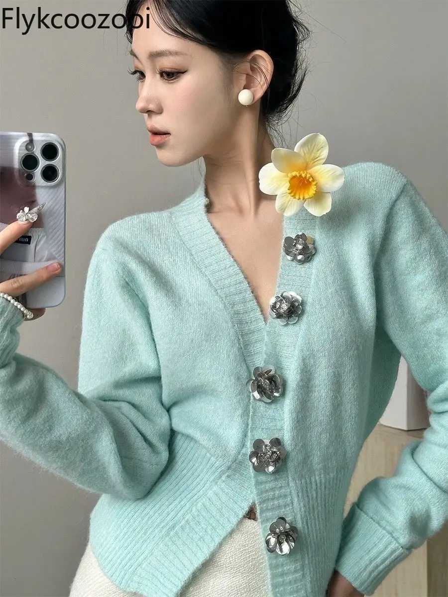 2024 Spring New Mint Green Waist Slimming Rose Decoration Buckle Exquisite Knitted Top Regular Fit Cardigan for Women X250724