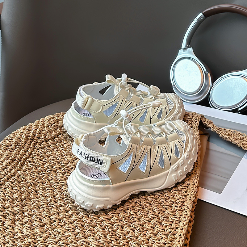 Childrens sports shoes popular singlemesh hollowedout casual shoes in summer 2025 new softsoled and nonslip beach shoes for baby girlsC250926 S251027