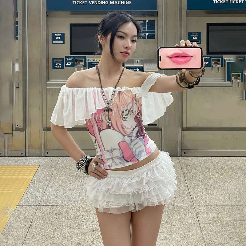 2025 Summer New Fashion Sexy Asymmetrical Neck Cartoon Print Slim Fit Women's Top 7e8