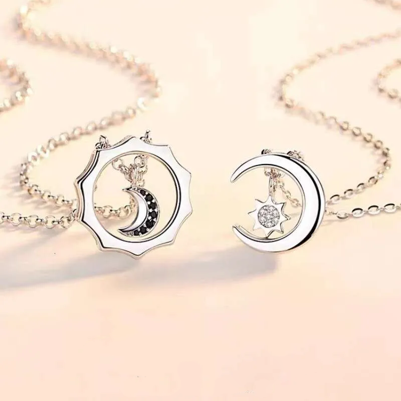Small Accessories Korean Style Fashion Star Moon Couple Necklace Pair Trendy Men and Women Sweater Collarbone Chain