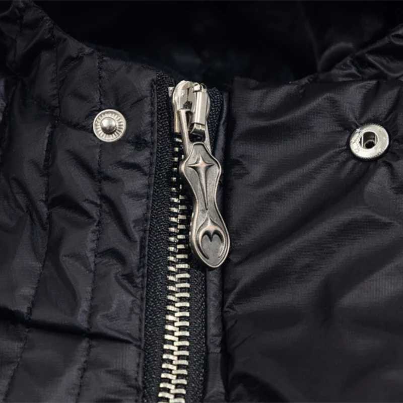 2025 New American Clothing Thug Club Metal Jacket Winter Mens Womens High-quality Waterproof Windproof Hooded Warm Down Jacket X2507251