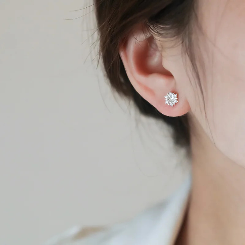 Silver Plated Ear Hypoallergenic Romantic Zircon Flower Butterfly Stud Earrings Piercing for Women Teen Jewelry Accessories 250722