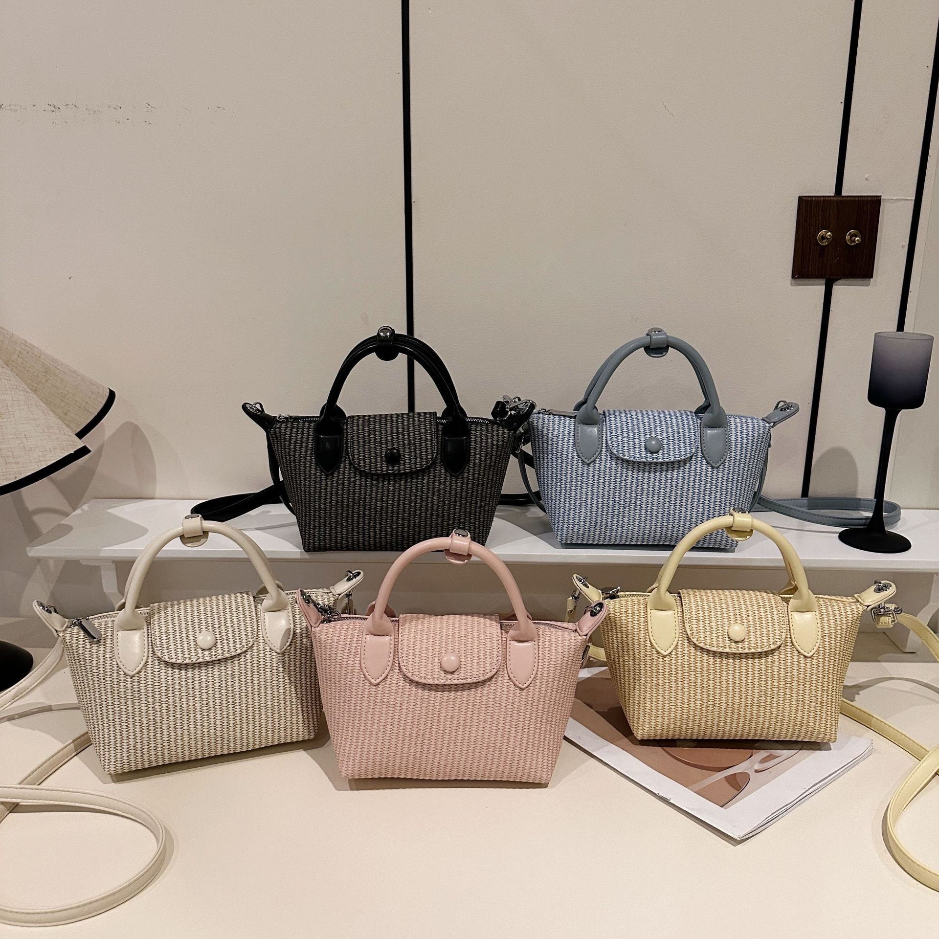 Luxury Brand Designer Bag Simple Pleated Dumpling Bag Light Luxury Dragon Bags Versatile Crossbody Bag High-End Niche Design Single Shoulder Women