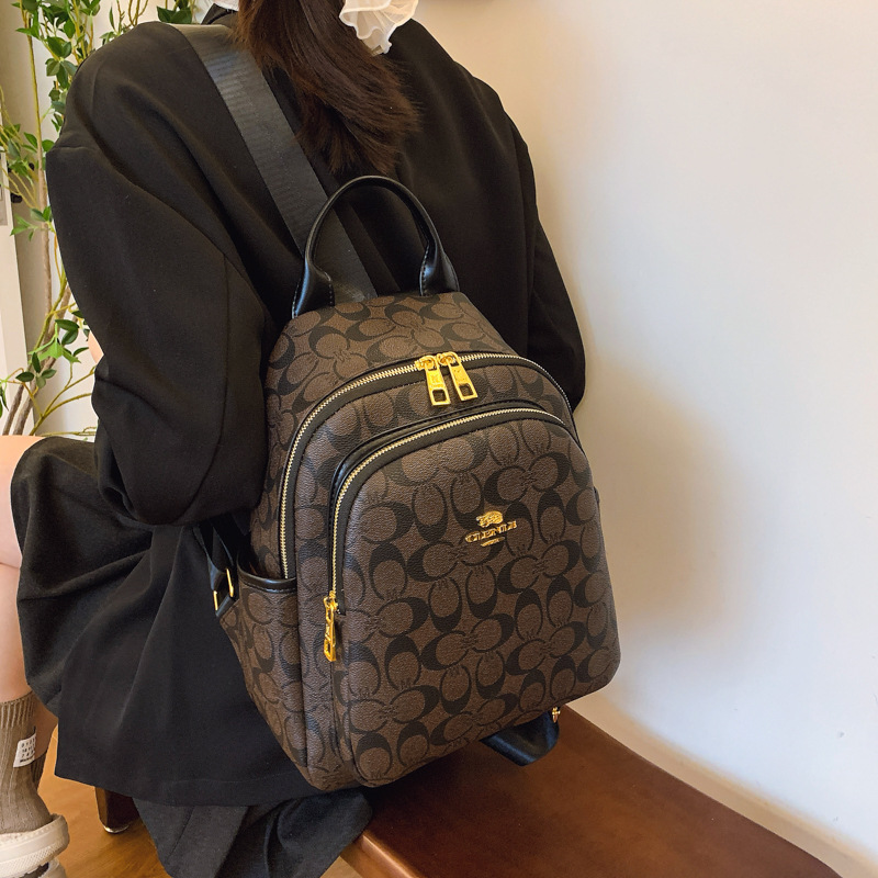 New Design Women's Backpack Light Luxury Fashion Backpack Leisure Large Capacity Travel Bag