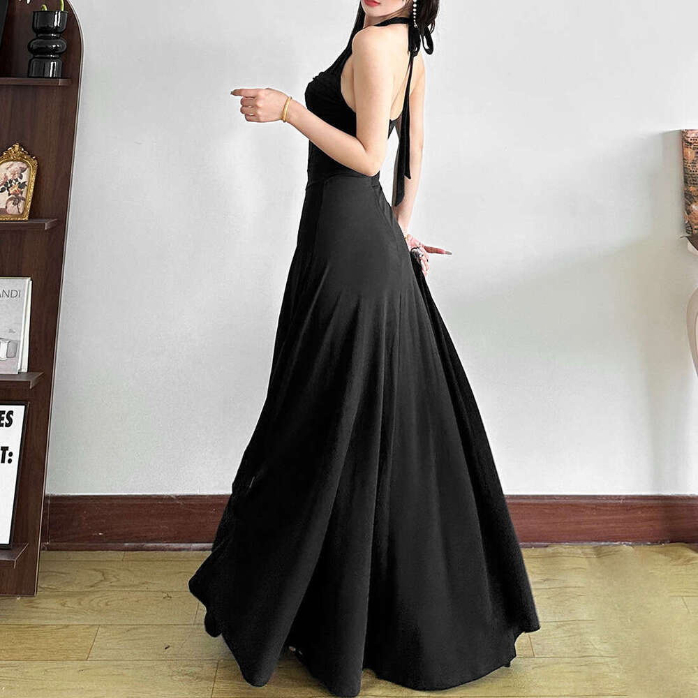 2025 Summer New Pure Desire Slim Fit Elegant Fashion Casual Halter Neck Hollow Out Sleeveless Dress for Women 01c