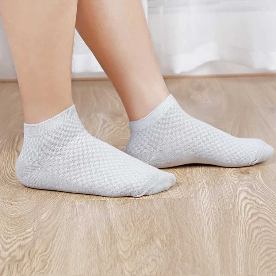 5Pairs/lot Men Socks Bamboo Fiber Short Ankle Socks High Quality Summer Winter Business Breathable Mens Short Socks Meias Man Sox X250725