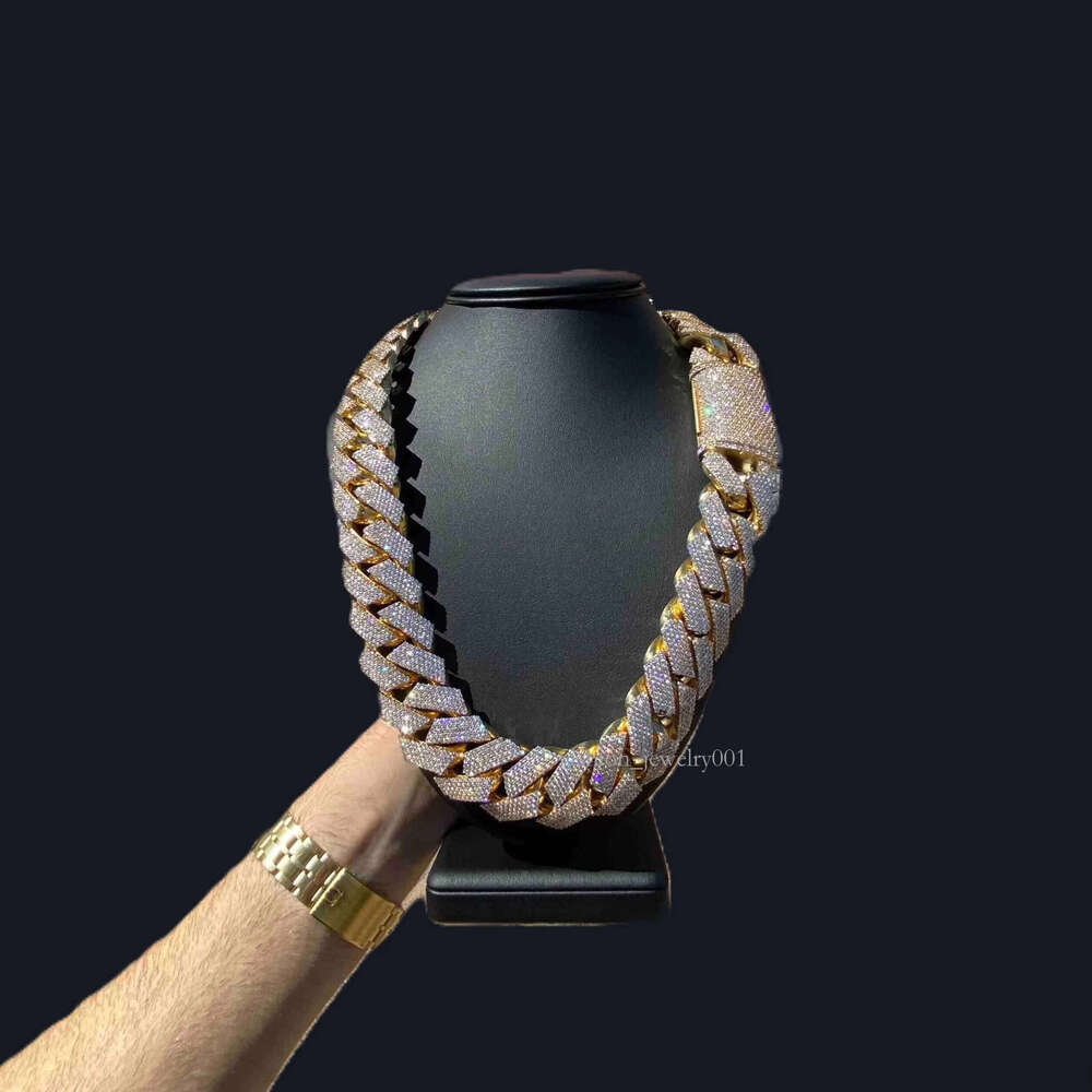 Top Quality Iced Out 18MM Sterling Sier Cuban Link Moissanite Jewelry Hip Hop Chain