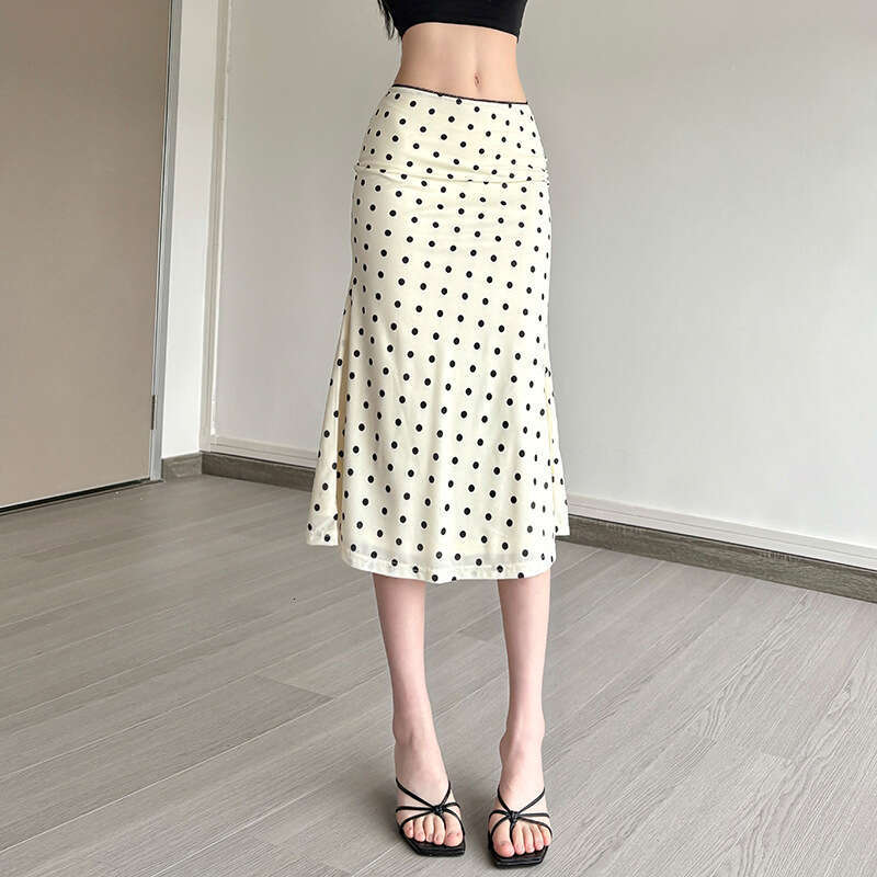 INS Style 2025 Spring New Women's Solid Color Slim Fit Fashion High Waist Bodycon Polka Dot Skirt 7d7