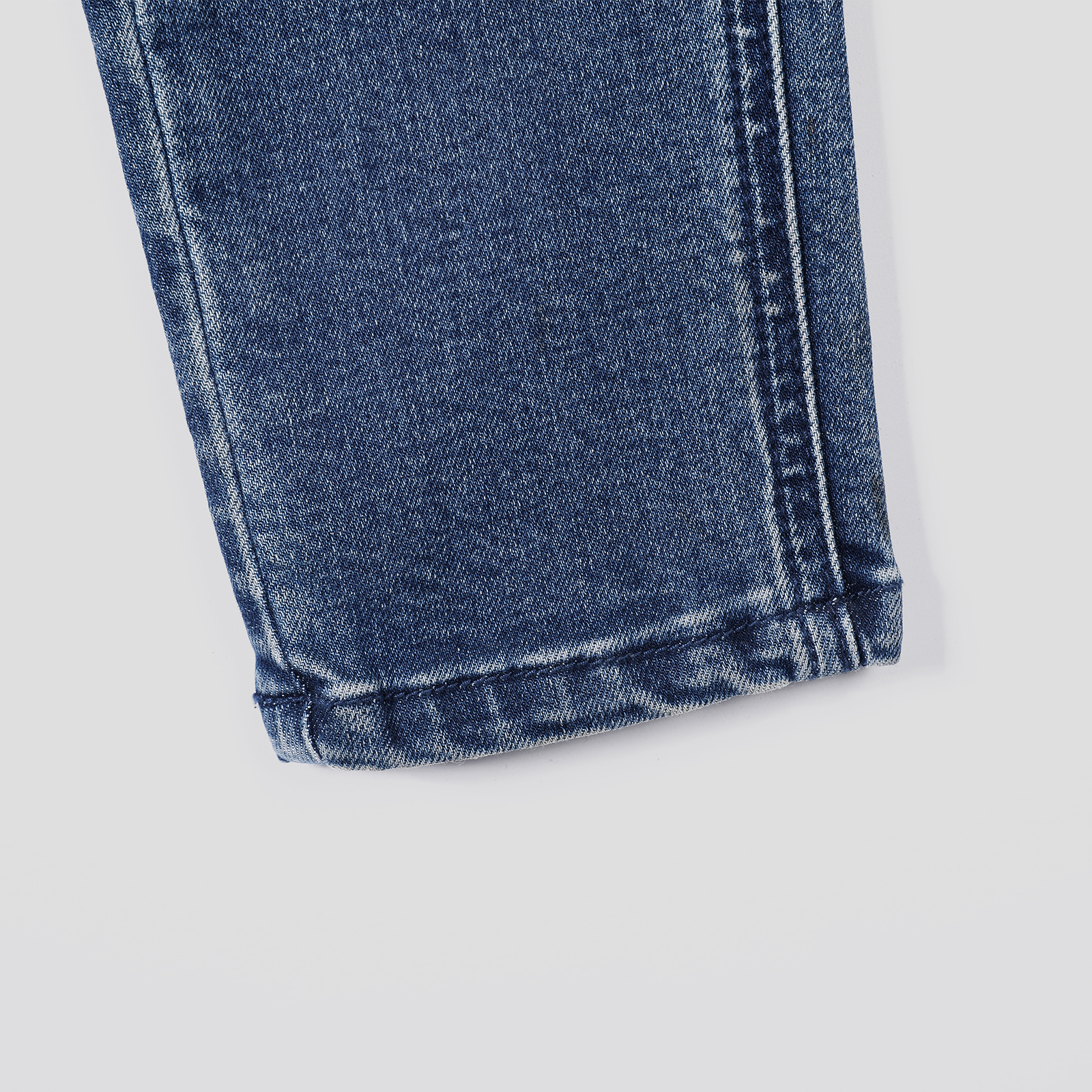 Tight jeans for women slim fit lifted buttocks elastic fit slim fit small foot design essential for commuting and dating