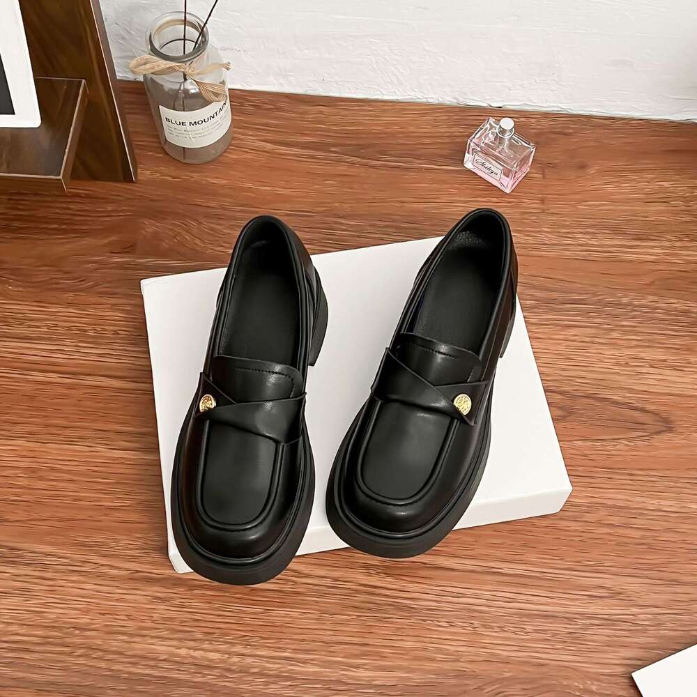 Designer Spring New Height-Increasing Thick-Soled Loafers Petite French Campus Style Small Leather Shoes for Women