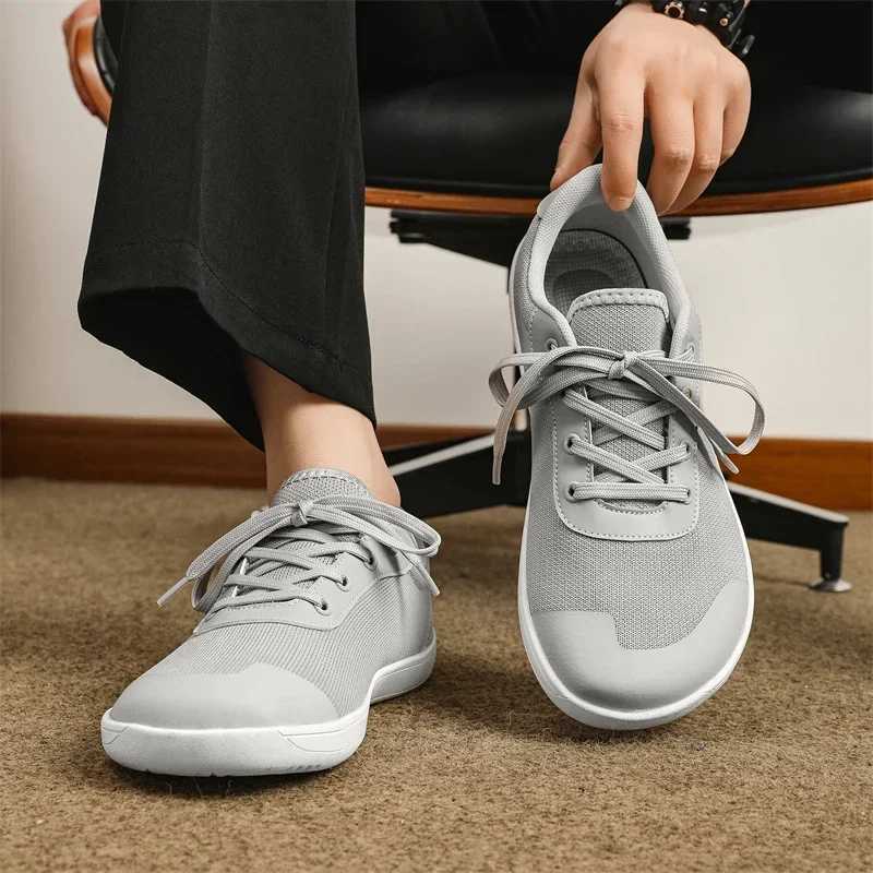2025 New Style PUAMSS Mens Wide Minimalist Barefoot Shoes Walking Sneakers for Men Zero Drop Sole XJ250725
