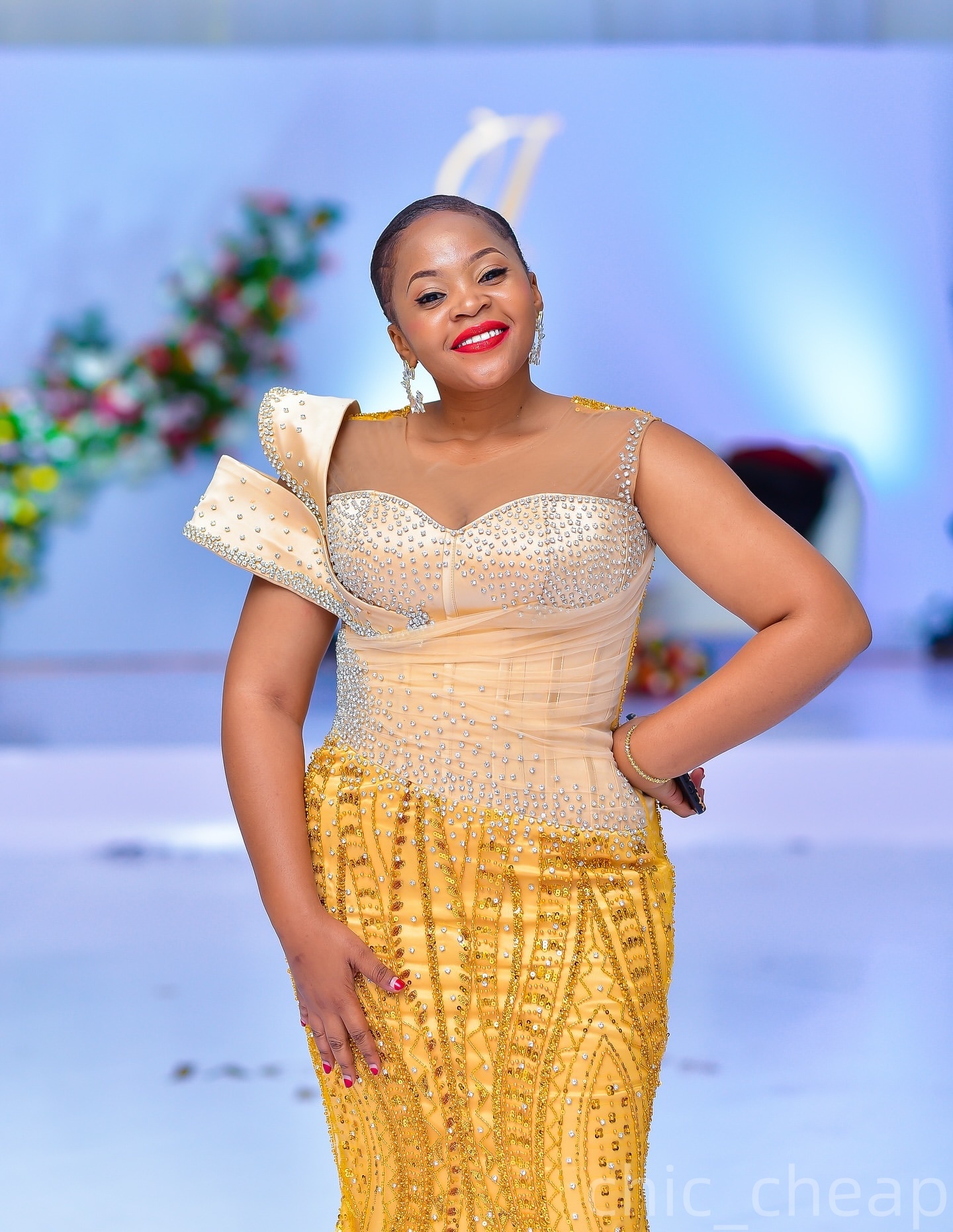 Mermaid Yellow Prom Dresses 2025 Crystals Sequined Sheer Neck Sparkly Evening Formal Party Second Birthday Engagement Gowns Plus Size Dress For Specia