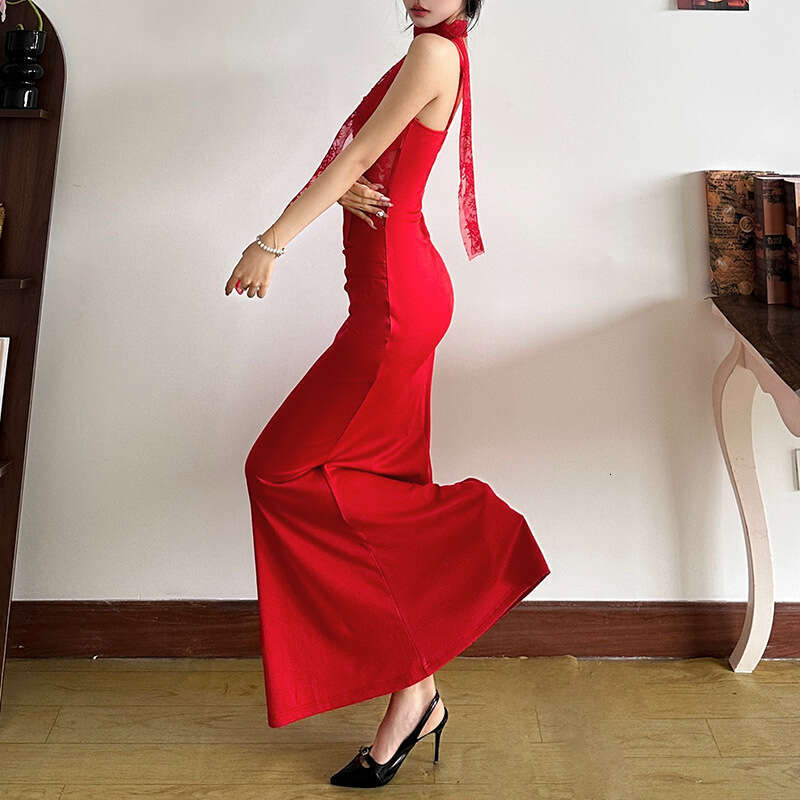 2024 Autumn Winter New Women's Solid Color Slim Street Fashion High Waist Strap Sleeveless Dress 928