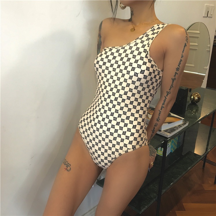 Elegant High Slit & Slim Fit Single Strap Bikini Top w/Graphic Patterned Bottom beachwear