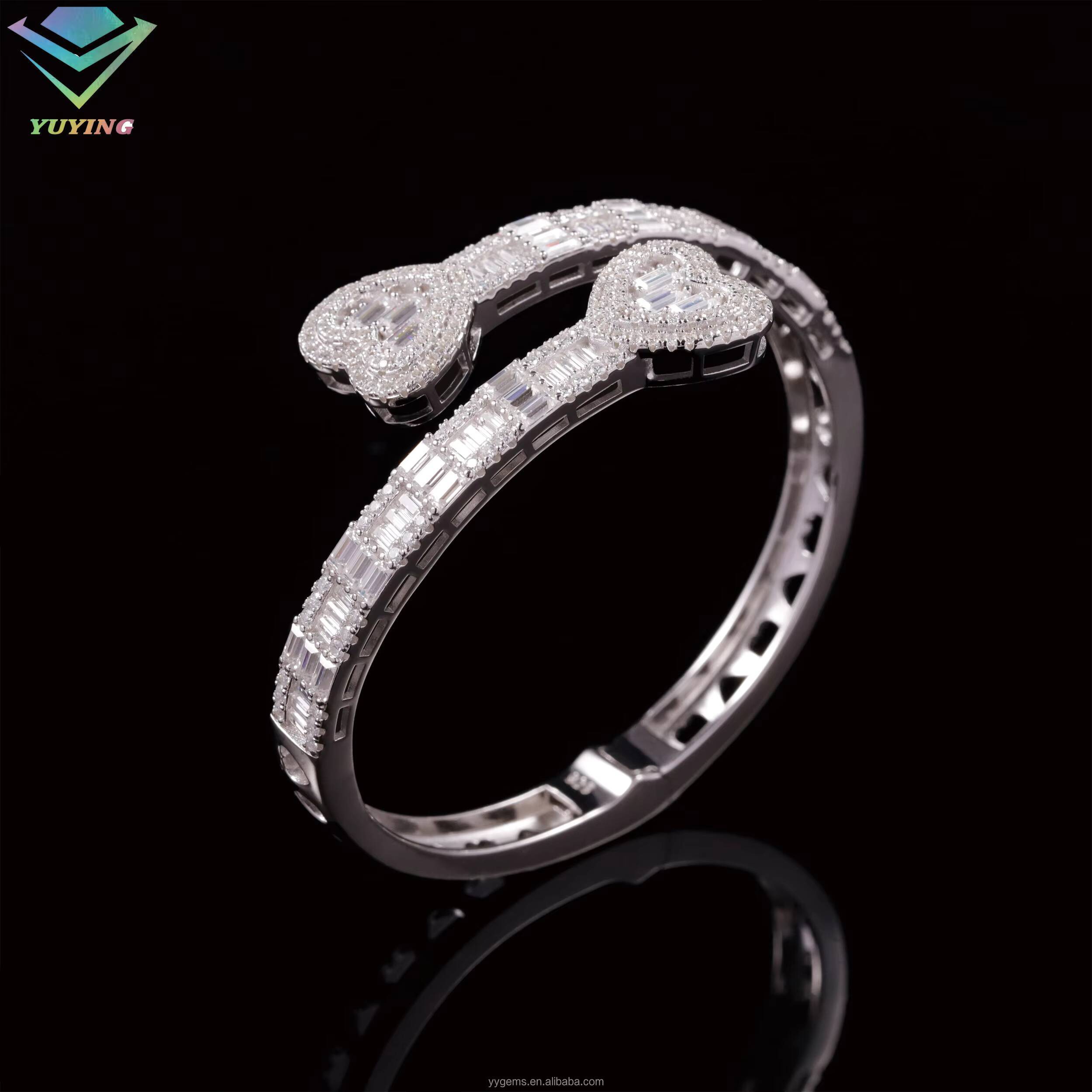 Wholesale Unisexs 925 Sterling Silver Hip Hop Bracelet Cuban Link Vvs Moissanite Passes Diamond Test-for Parties Gifts