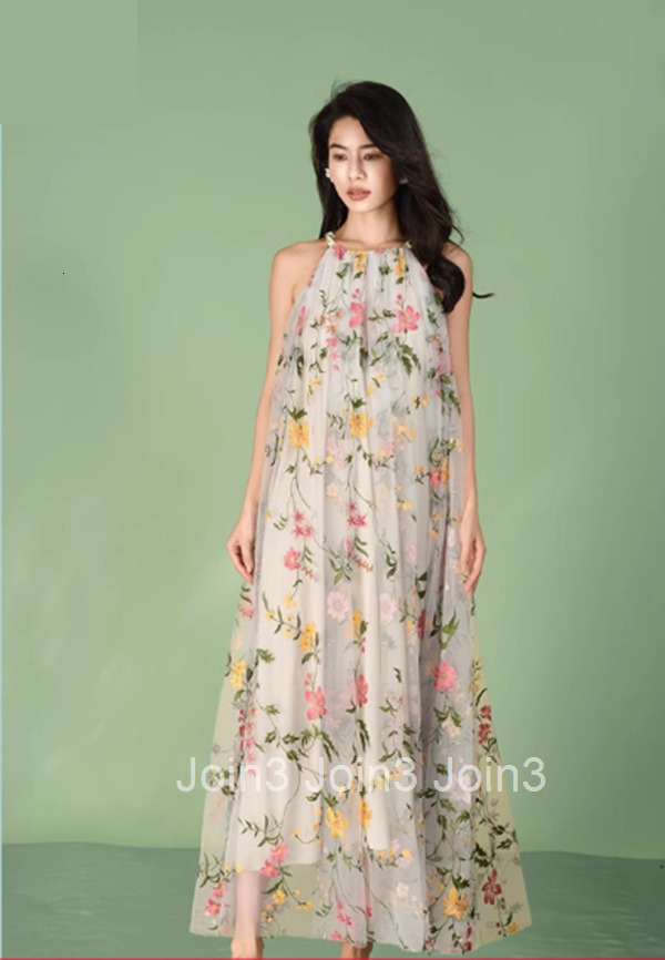 Vacation Style 2025 Summer New Floral Fairy Dress Fashion Embroidered Mesh Strap Dress 6577