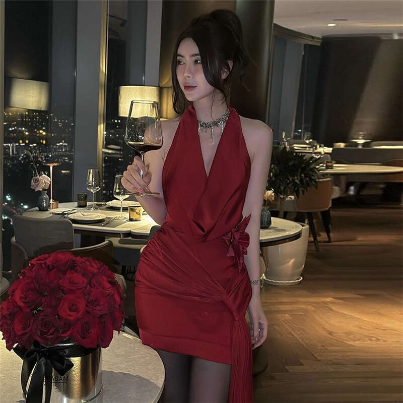 2023 Autumn New Women's Solid Color Slim High Waist Street Fashion V-Neck Sleeveless Dress 5cf