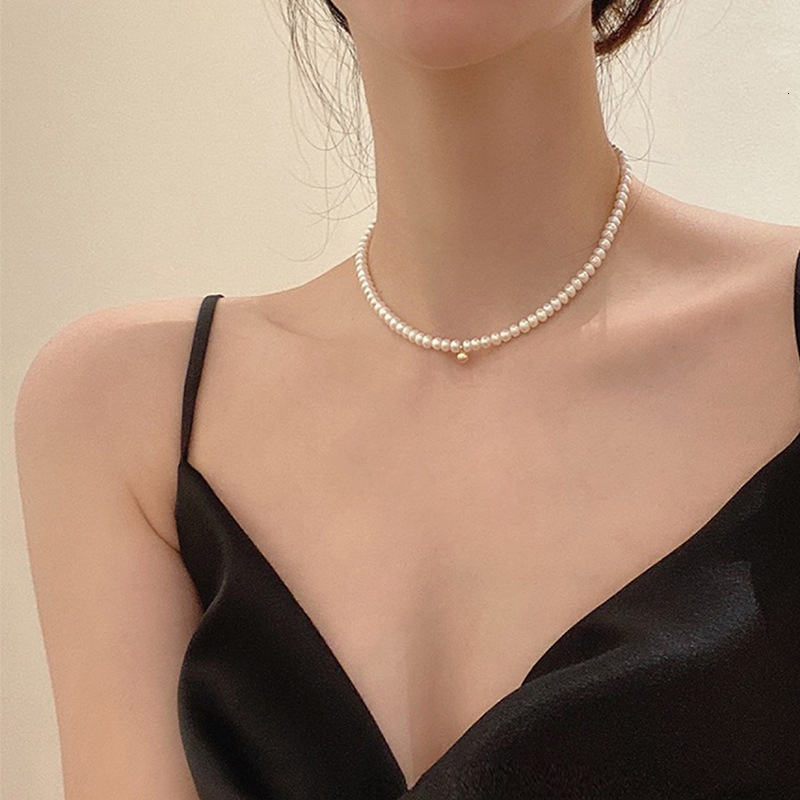 French Style New Pearl Necklace Choker Light Design Small Gold Ball Collarbone Chain Jewelry for Women