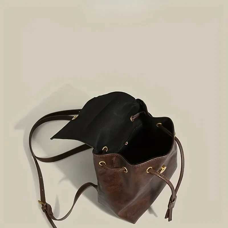 Small Drawstring Flap Backpack Wen Mini PU Leather Textured School Backpack Fi Travel Commuter Bag Girl Backpacks Y250724
