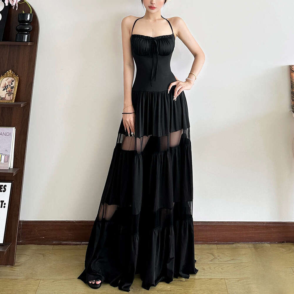 2025 Summer New Solid Color Halter Vacation Style Slim Fashion Pure Desire Casual Tie Dress aaa