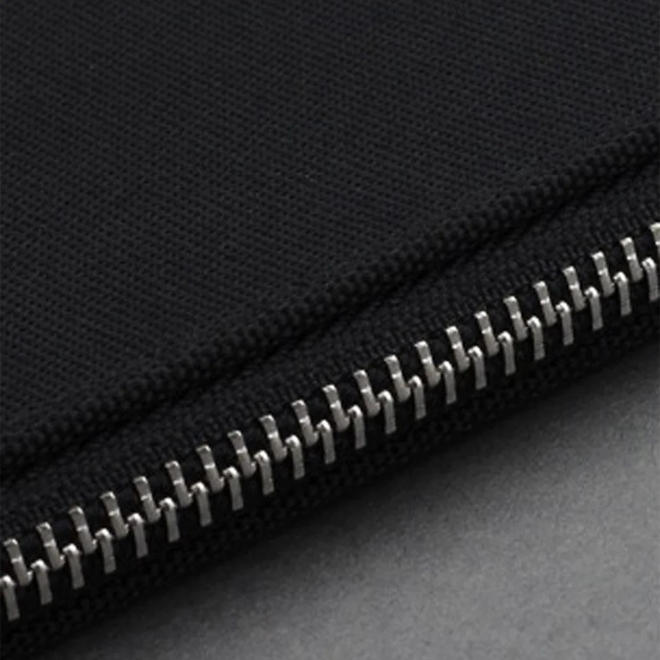 Business Simple Clutch Bag Fashion Casual Slim Portable Zipper Wristlet Bag Mens Handheld Armpit Bag 250723